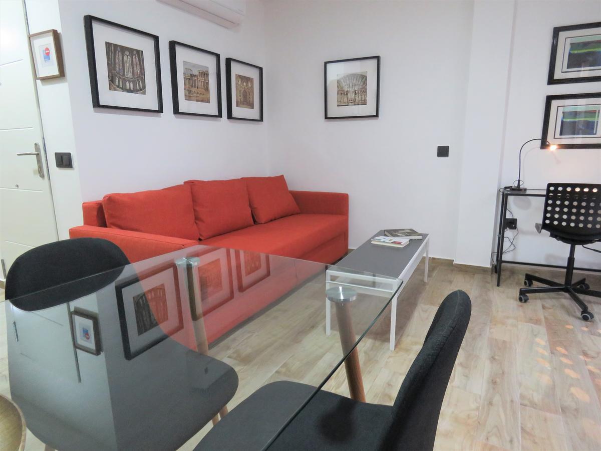 Living Sevilla Apartments Hercules Bagian luar foto